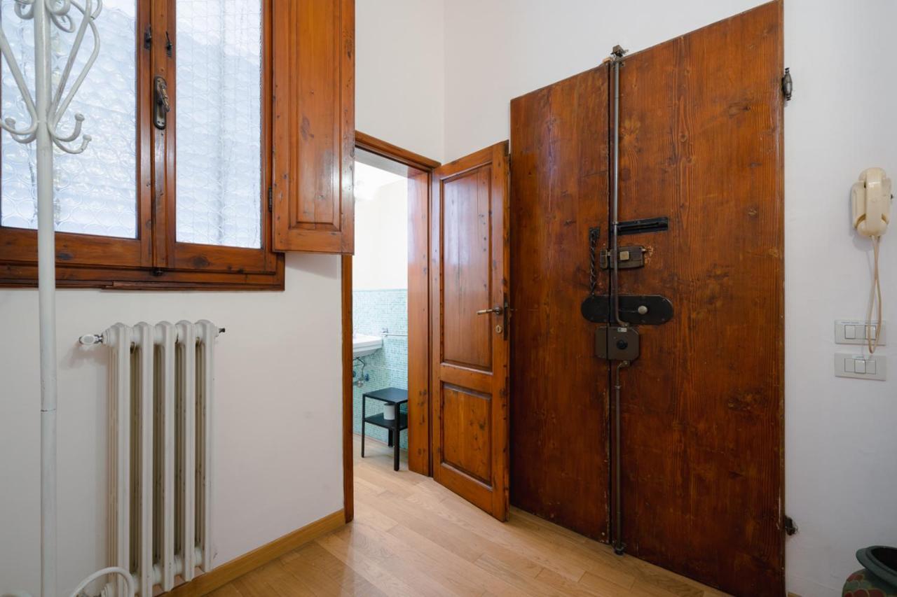 Ghibellina Elegant With 4 Bedrooms Apartment