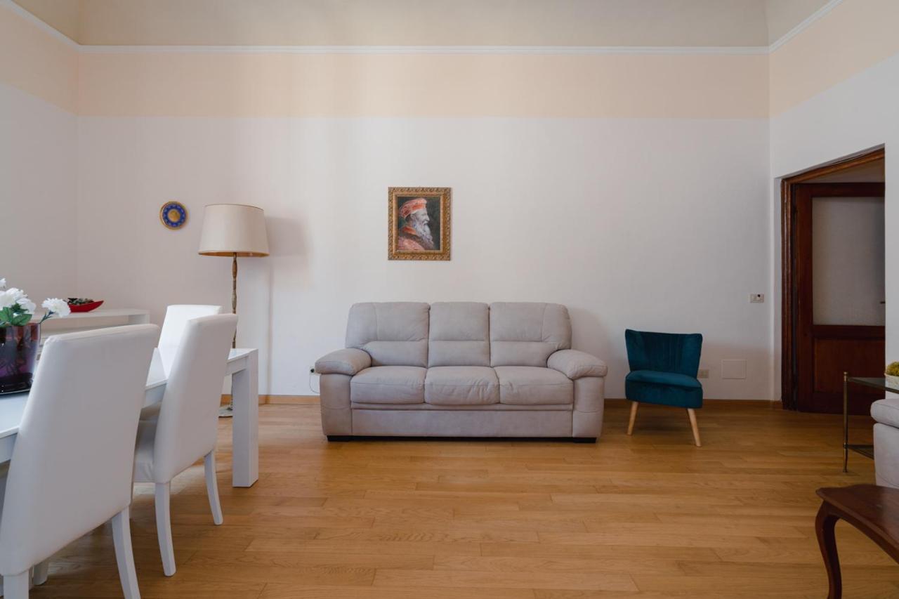 Ghibellina Elegant With 4 Bedrooms Apartment *