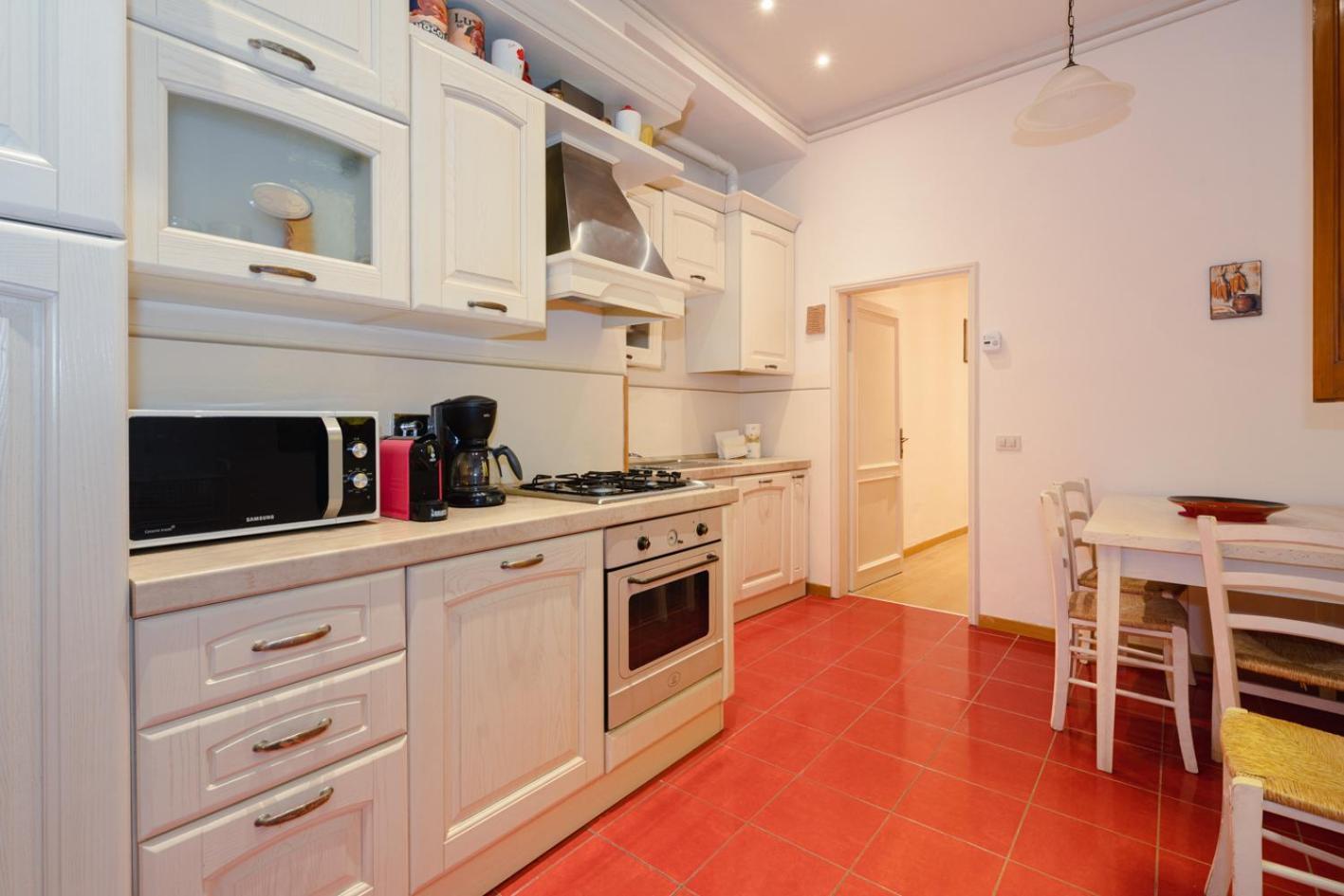 Ghibellina Elegant With 4 Bedrooms Apartment